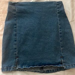 Brandy Melville Woman’s Mini Skirt - Blue- One Size
